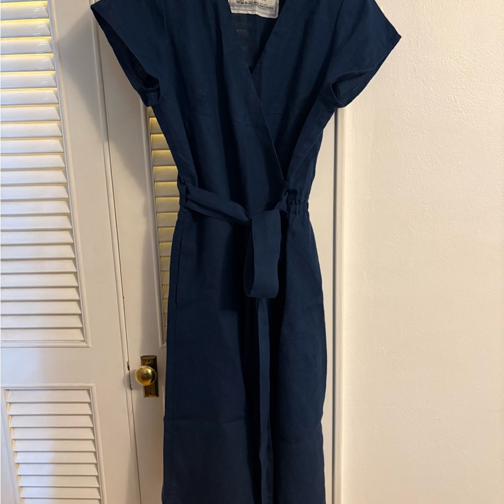 NWT Not Perfect Linen, 100% Linen Navy Wrap Dress size M/L